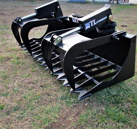 skid steer with grapple attachment